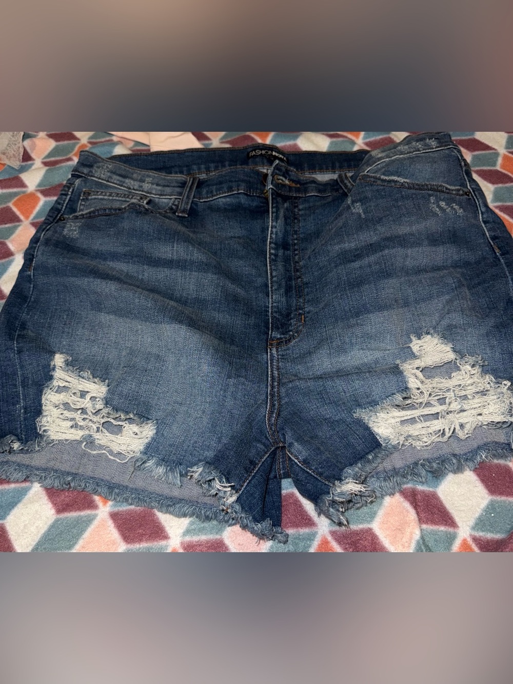 Frayed Hem Dark Wash Distressed Denim Shorts
